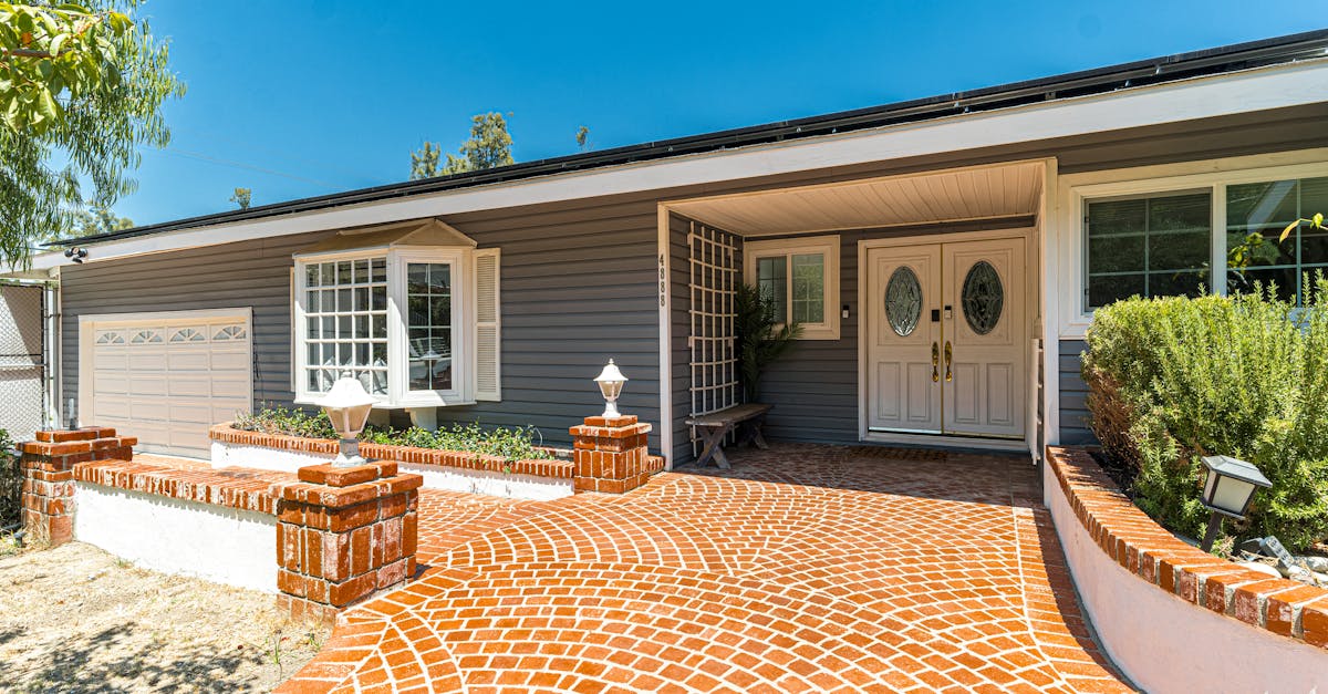 Backyard Renovation: Simple Ways to Make Your Space Feel Bigger and More Beautiful